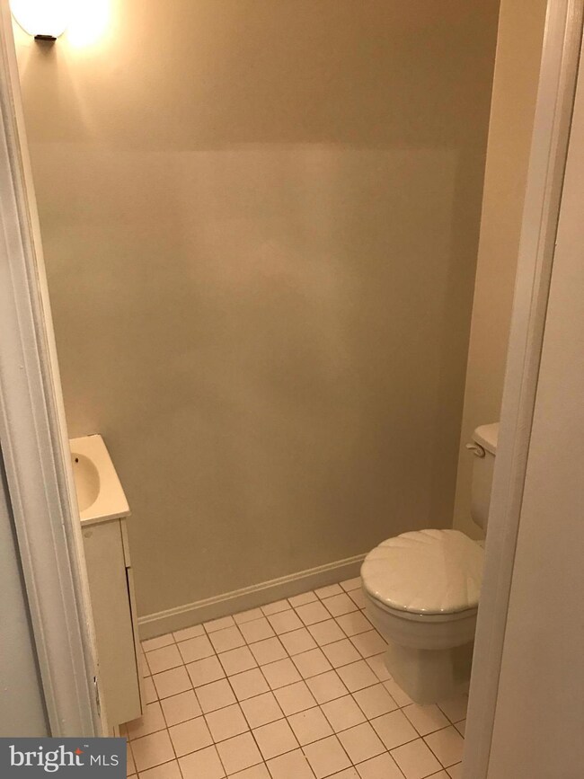 4952 Columbia Rd unit 5, Columbia, MD 21044 - photo 4