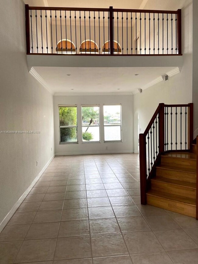 11004 NW 73rd St, Doral, FL 33178 - photo 3