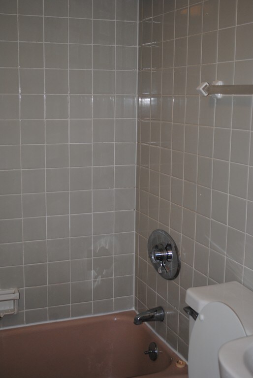 34 Kinross Rd unit 1, Brighton, MA 02135 - photo 2