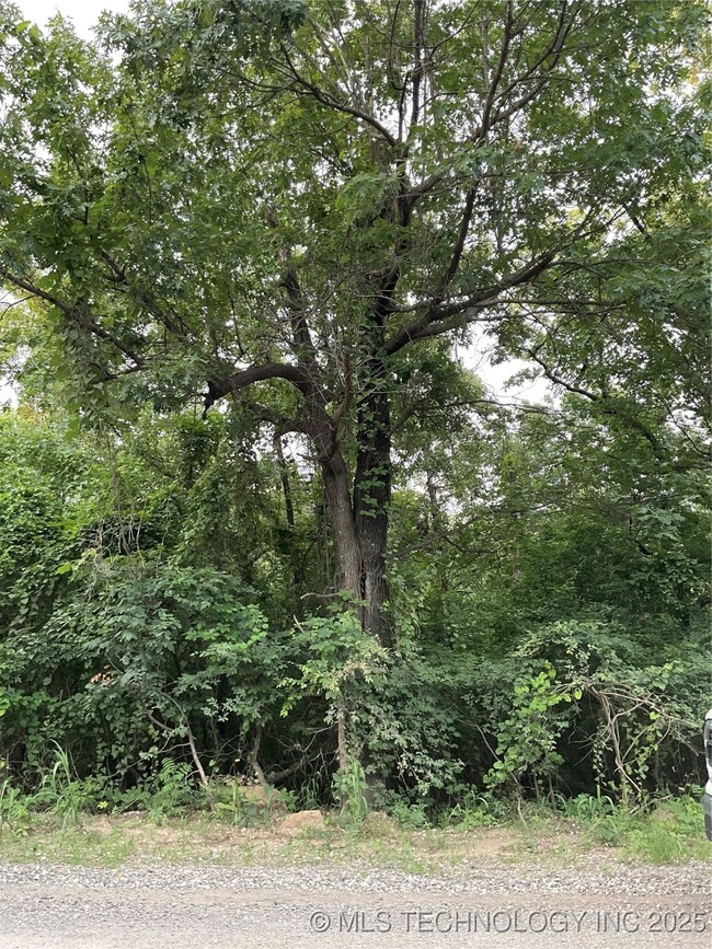 17 415, Eufaula, OK 74432 - photo 4