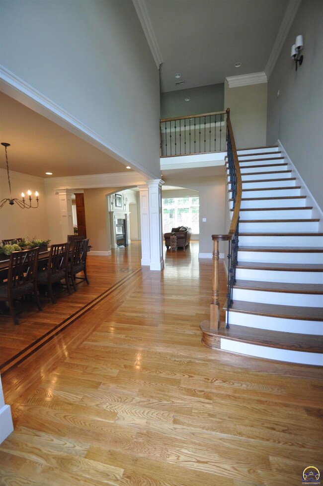 5725 SW 38th St, Topeka, KS 66610 - photo 5