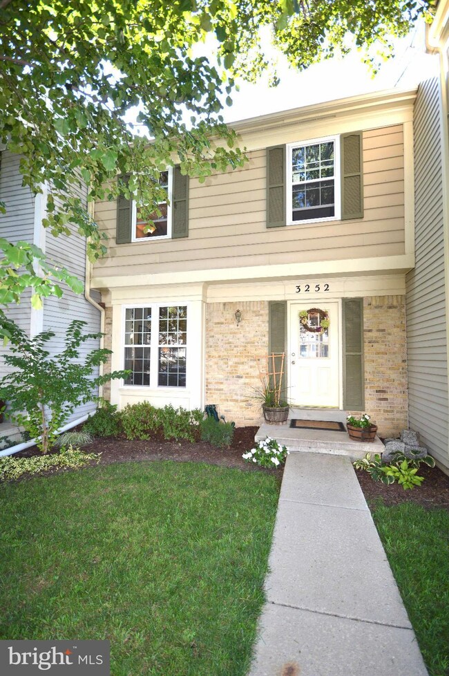 3252 Saint Augustine Ct, Olney, MD 20832 - photo 2