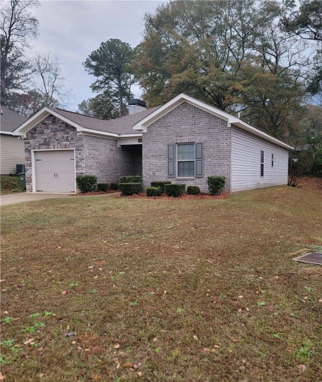 1061 Riverwood Dr, Valley, AL 36854 - photo 2