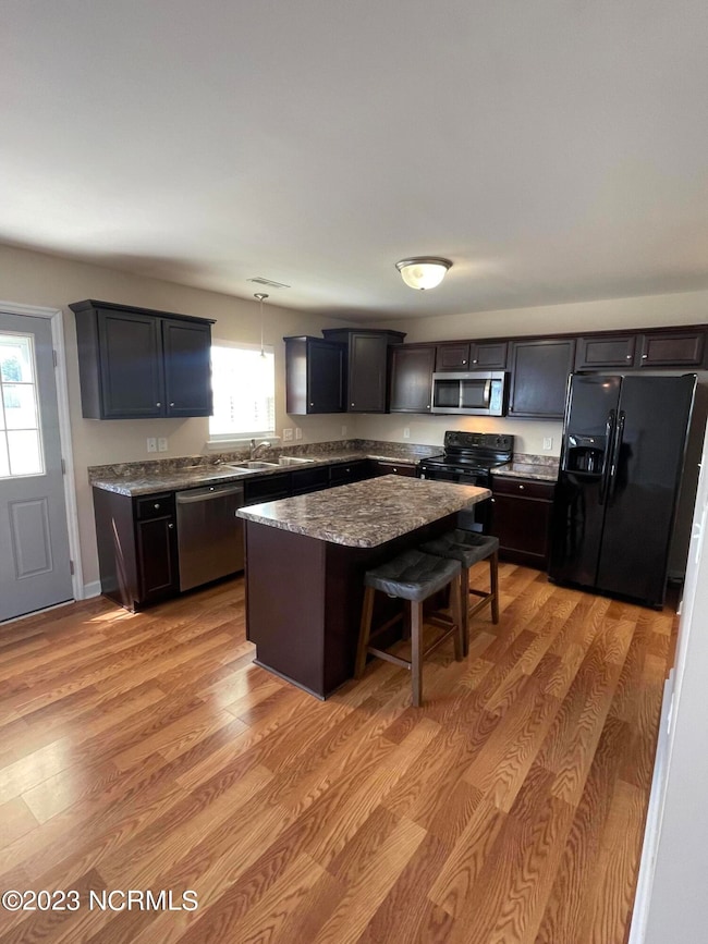 405 Duncan Dr S, Richlands, NC 28574 - photo 7