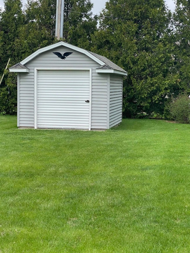 907 Blaine St unit DY, Dysart, IA 52224 - photo 6