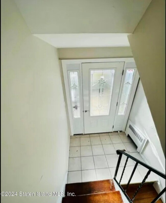 33 Fletcher St, Staten Island, NY 10305 - photo 4