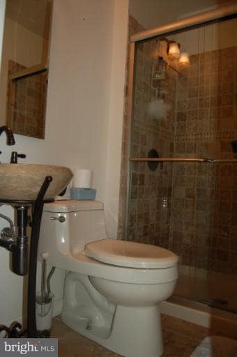 12513 Kuhl Rd, Silver Spring, MD 20902 - photo 2