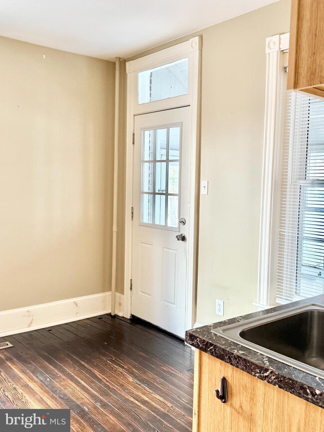 208 Bridge St unit 1, Spring City, PA 19475 - photo 7