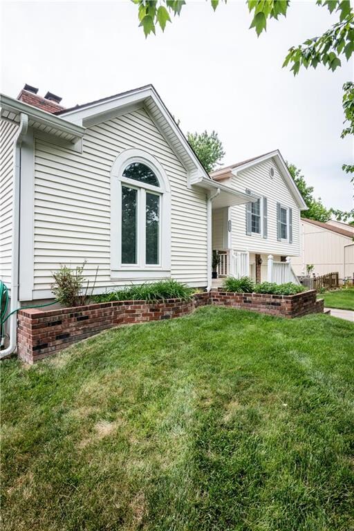 4752 Halsey St, Shawnee, KS 66216 - photo 2