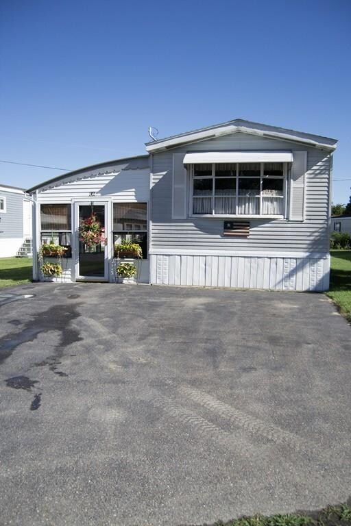 556 Central St unit 32, Leominster, MA 01453 - photo 3