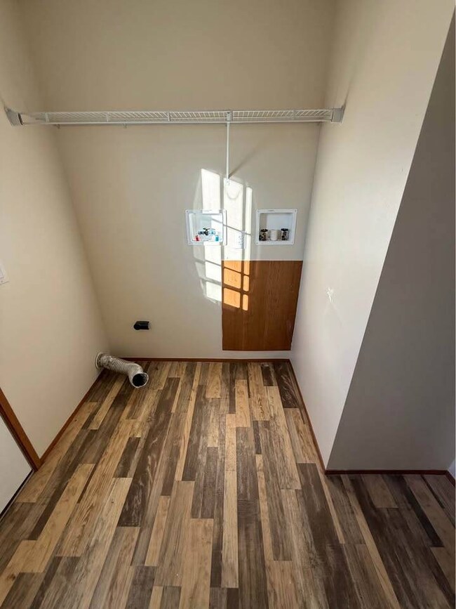 1322 Cambridge Ln, Caro, MI 48723 - photo 5