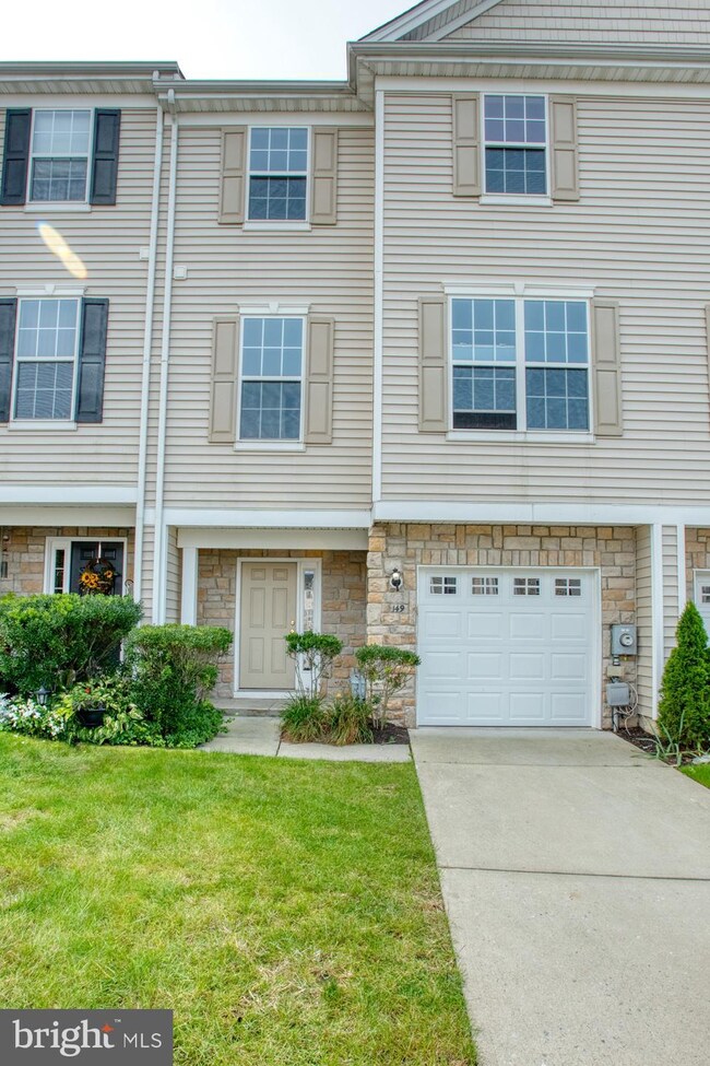 149 Acorn Dr, Mount Royal, NJ 08061 - photo 2