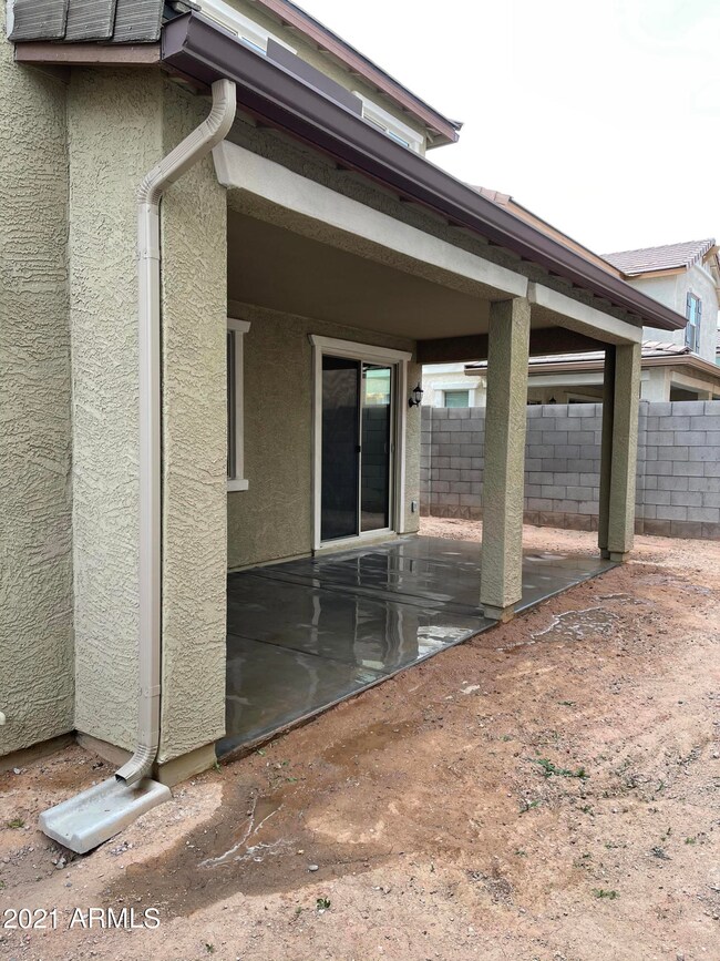 Full covered patio