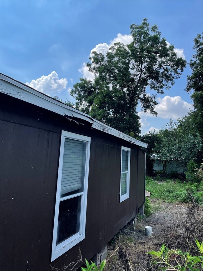 2818 Mierianne St, Houston, TX 77093 - photo 5