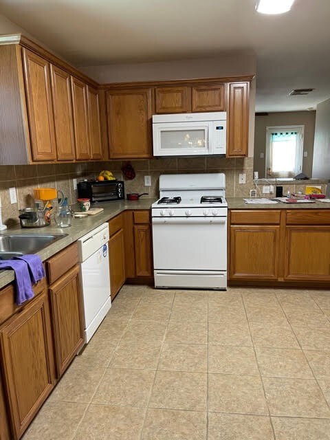 15631 Ashbournne Springs Ln, Houston, TX 77095 - photo 2