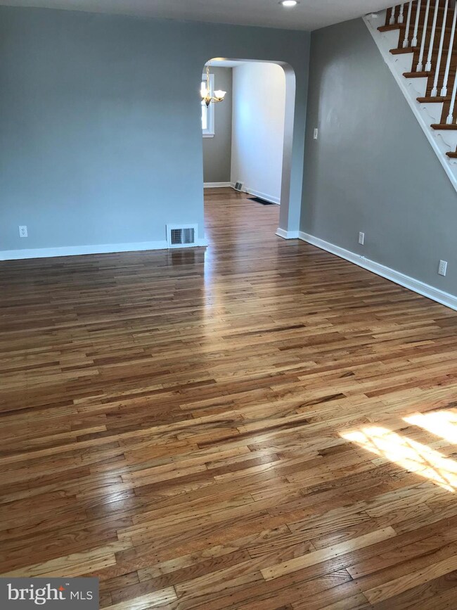 8655 Fayette St, Philadelphia, PA 19150 - photo 3