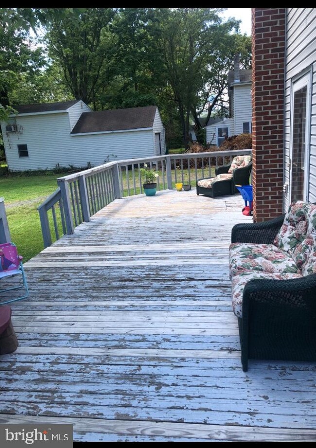 21375 E Sharp St, Rock Hall, MD 21661 - photo 2