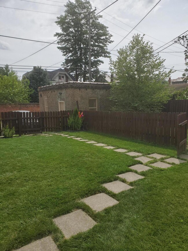 36 Auburn Ave unit 38, Columbus, OH 43205 - photo 4