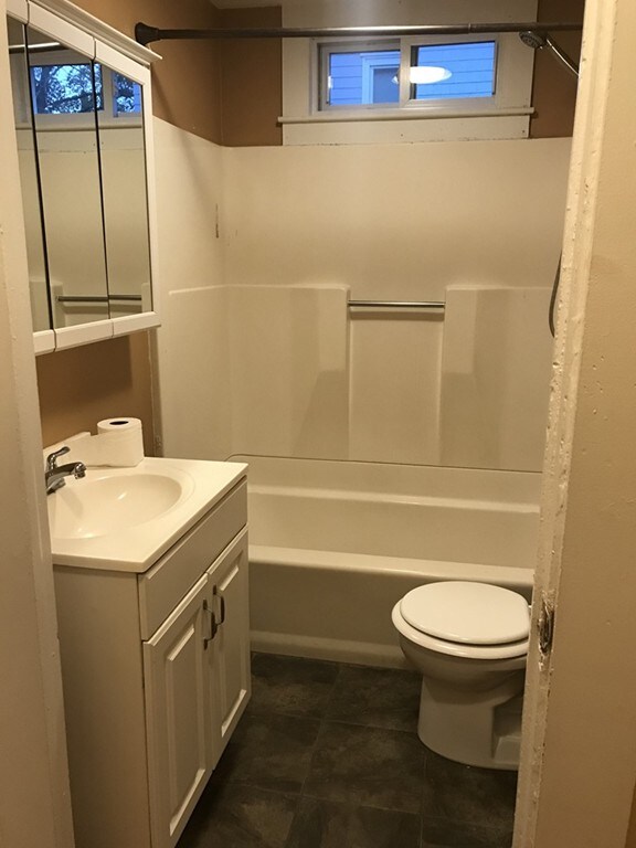 25 Douglas St unit 1, Uxbridge, MA 01569 - photo 7