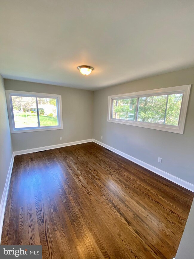 7913 Hilltop Ave, Nottingham, MD 21236 - photo 6