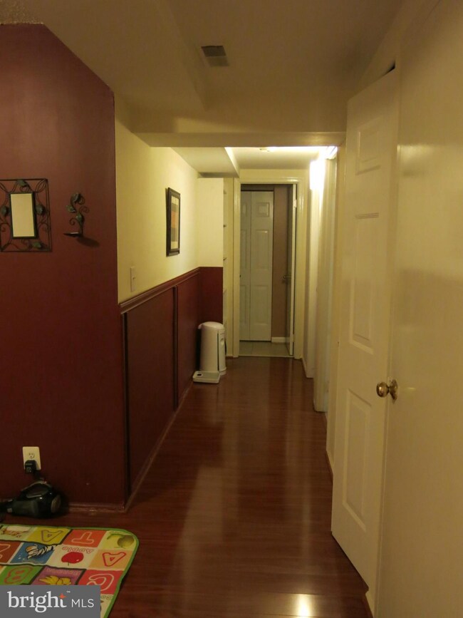 7661 Provincial Dr unit 208, West McLean, VA 22102 - photo 6