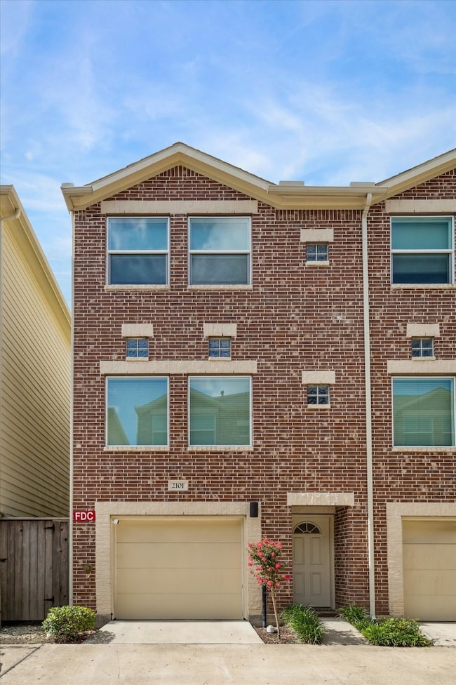 Front Facade of Unit 2101