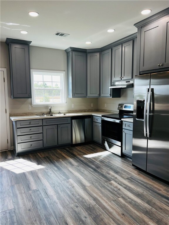 11774 Henry St, Claxton, GA 30417 - photo 4