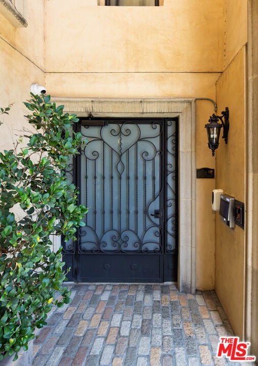 155 N Hamilton Dr unit 102, Beverly Hills, CA 90211 - photo 5