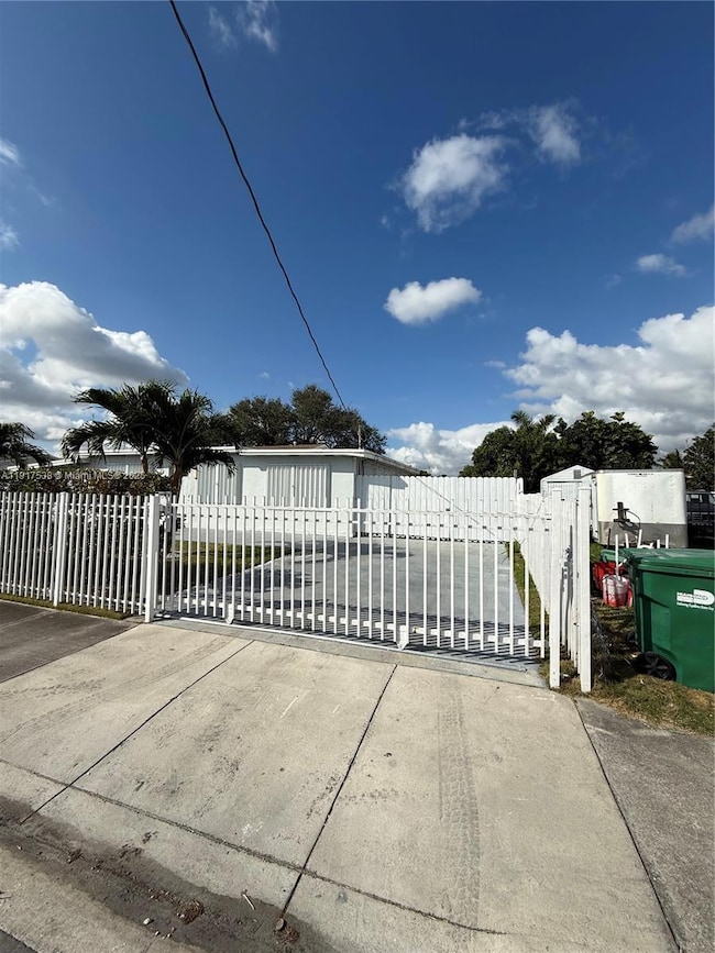 22020 SW 114th Ave, Miami, FL 33170 - photo 5