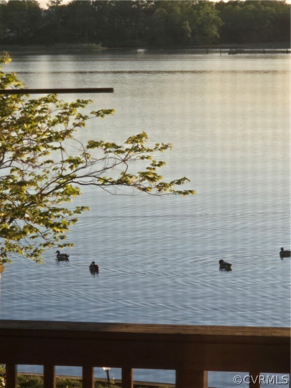 102 Lynnhaven Ct, Colonial Beach, VA 22443 - photo 3