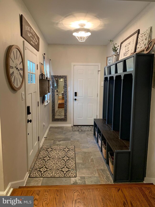 8 Pendleton Dr, Cherry Hill, NJ 08003 - photo 2