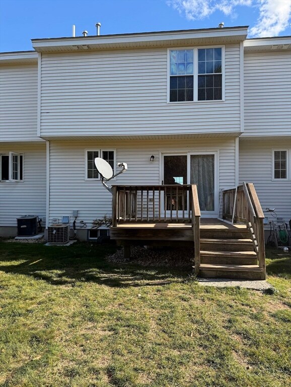 23 Buttercup Ln, South Grafton, MA 01560 - photo 2