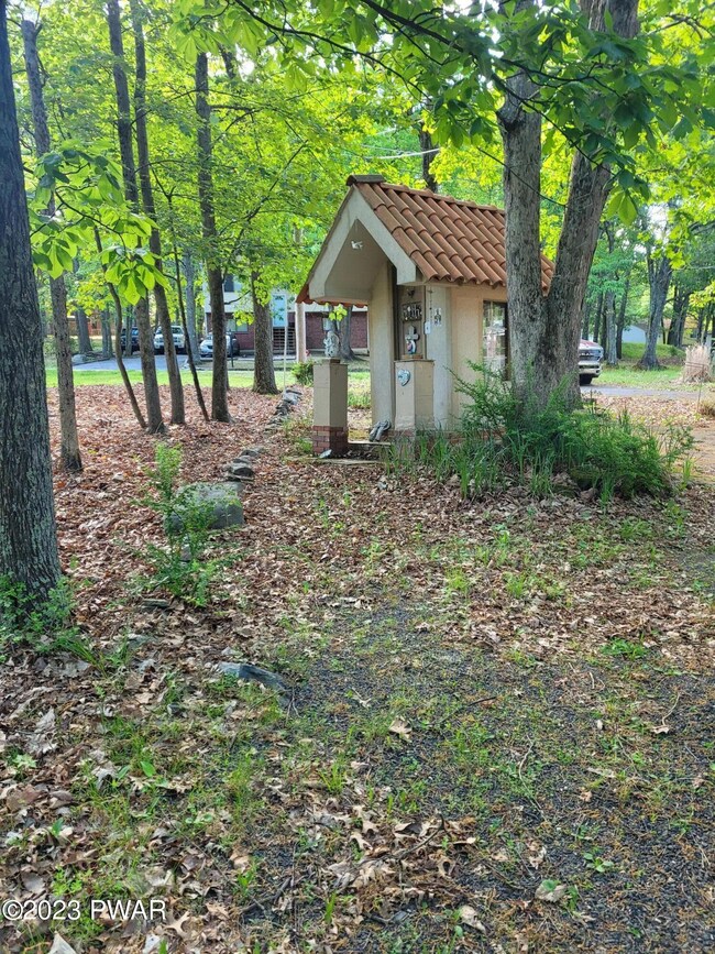 2275 Cramer Rd, Bushkill, PA 18324 - photo 7