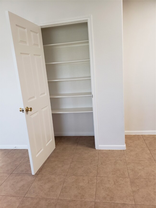 2423 July Sky Ct, Spring, TX 77386 - photo 5