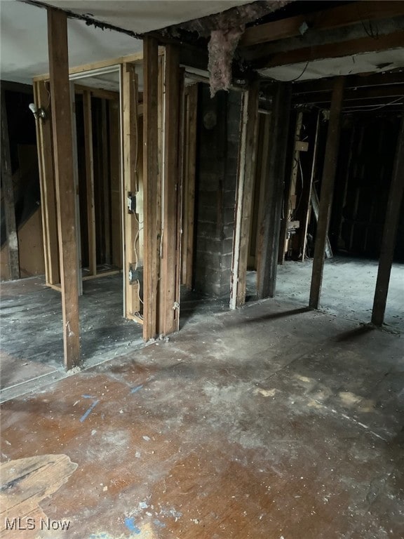 318 11th St, Elyria, OH 44035 - photo 7