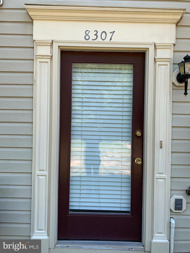 8307 Green Heron Way unit 11, Lorton, VA 22079 - photo 3