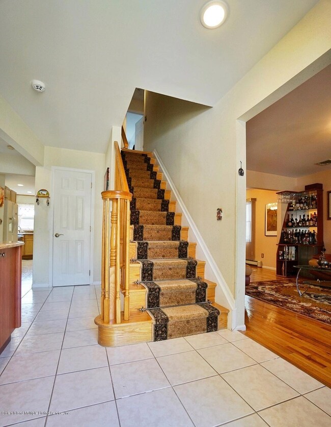 (2) Entry Foyer