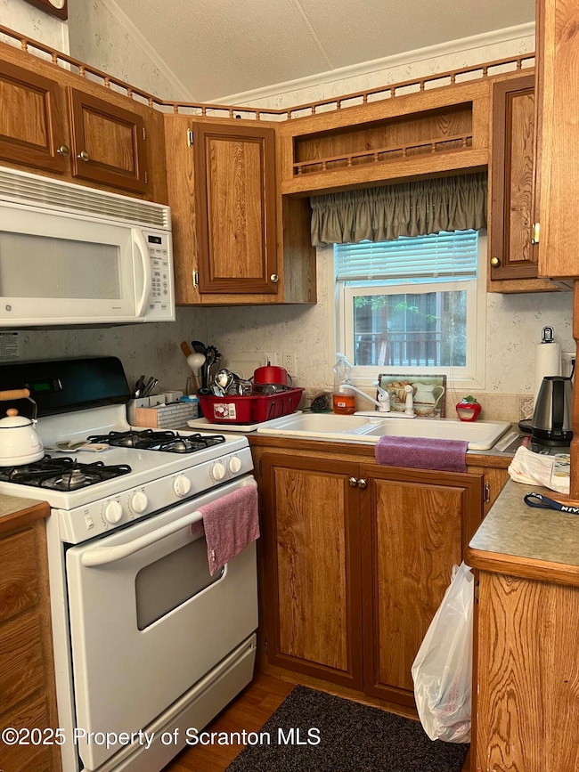 W699 Snowshoe Dr unit Wl9-699, Covington Township, PA 18444 - photo 5