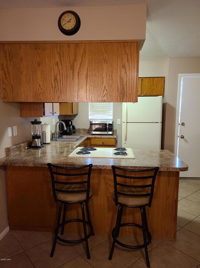 burt kitchen 3