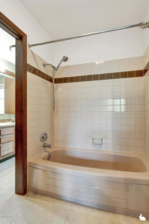 22_MasterBath