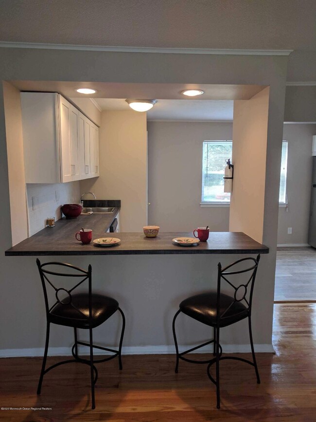 3 Sutton Dr unit A-10, Matawan, NJ 07747 - photo 4