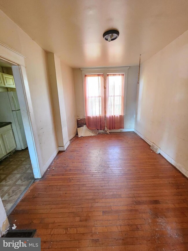 2728 Lauretta Ave, Baltimore, MD 21223 - photo 5