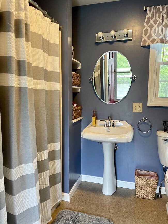 Mudroom bath