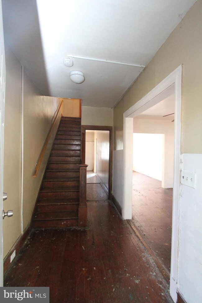 440 Irving St NW, Washington, DC 20010 - photo 2