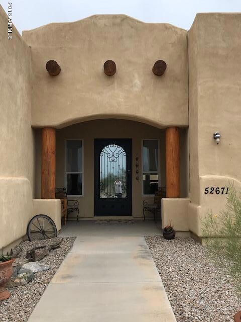 WALKWAY TO FRONT DOOR