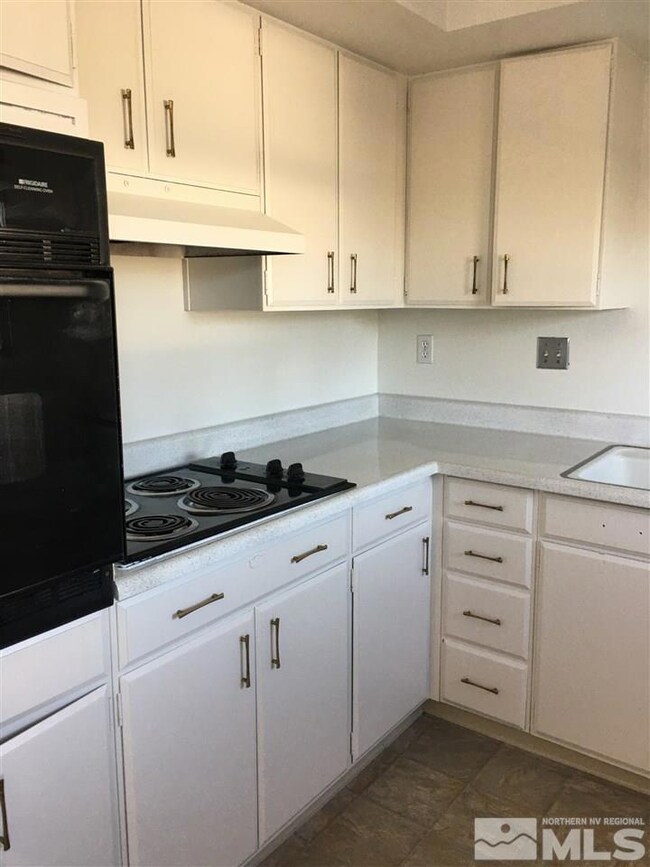 521 C St unit 6, Sparks, NV 89431 - photo 6