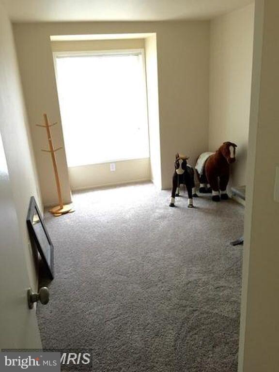 9279 Chadburn Place, Montgomery Village, MD 20886 - photo 6