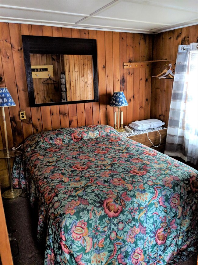 Unit 1 Bedroom2
