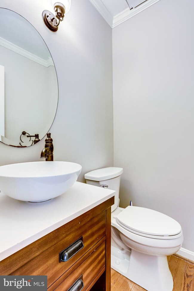 1818 Cranberry Ln, Reston, VA 20191 - photo 7