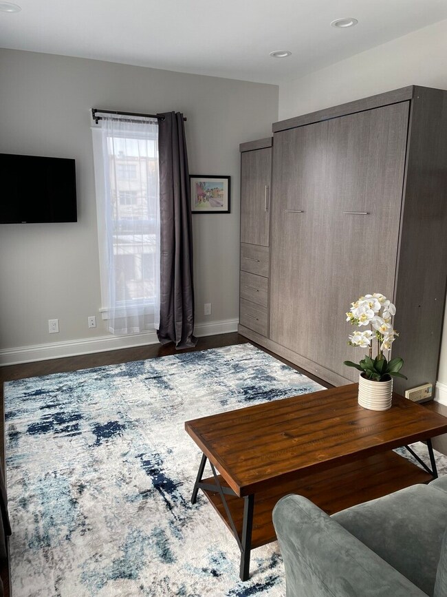 433 Wisconsin Ave unit 3, Oak Park, IL 60302 - photo 2